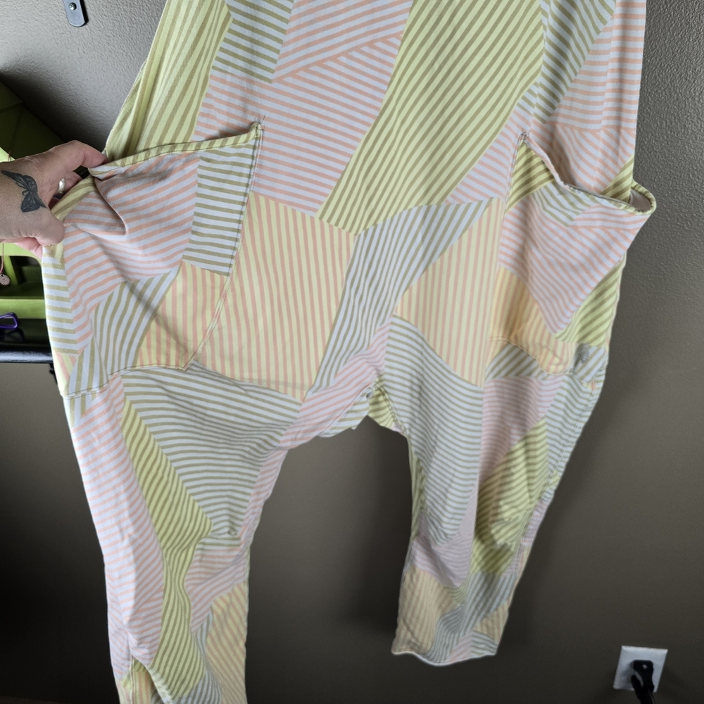 Free People Movement RARE Limited Edition Pattern Hot Shot Onsie Small - Picture 7 of 16